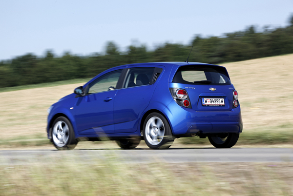 Chevrolet Aveo HB5 21 WEGTEST: Chevrolet Aveo 1.3D Eco (2011)