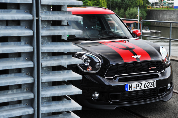 Mini Countryman John Cooper Works - AutoWereld 2012