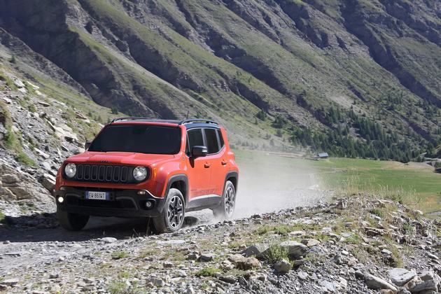 03_Renegade_Trailhawk