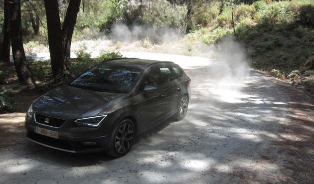 AutoWereld Seat Leon X-Perience Roadtrip