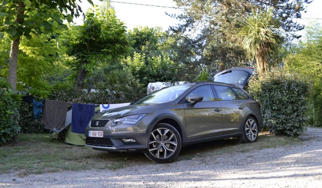 AutoWereld Seat Leon X-Perience Roadtrip