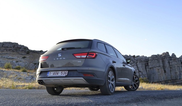 AutoWereld Seat Leon X-Perience Roadtrip
