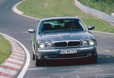 Jaguar XJ - XJR (2003)