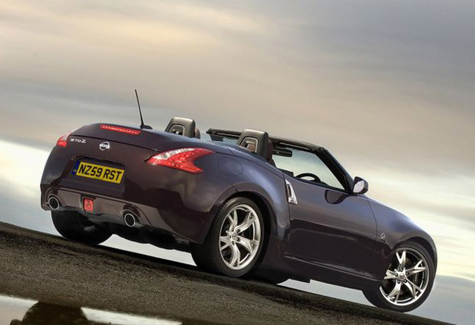 Nissan 370z cabriolet video #9