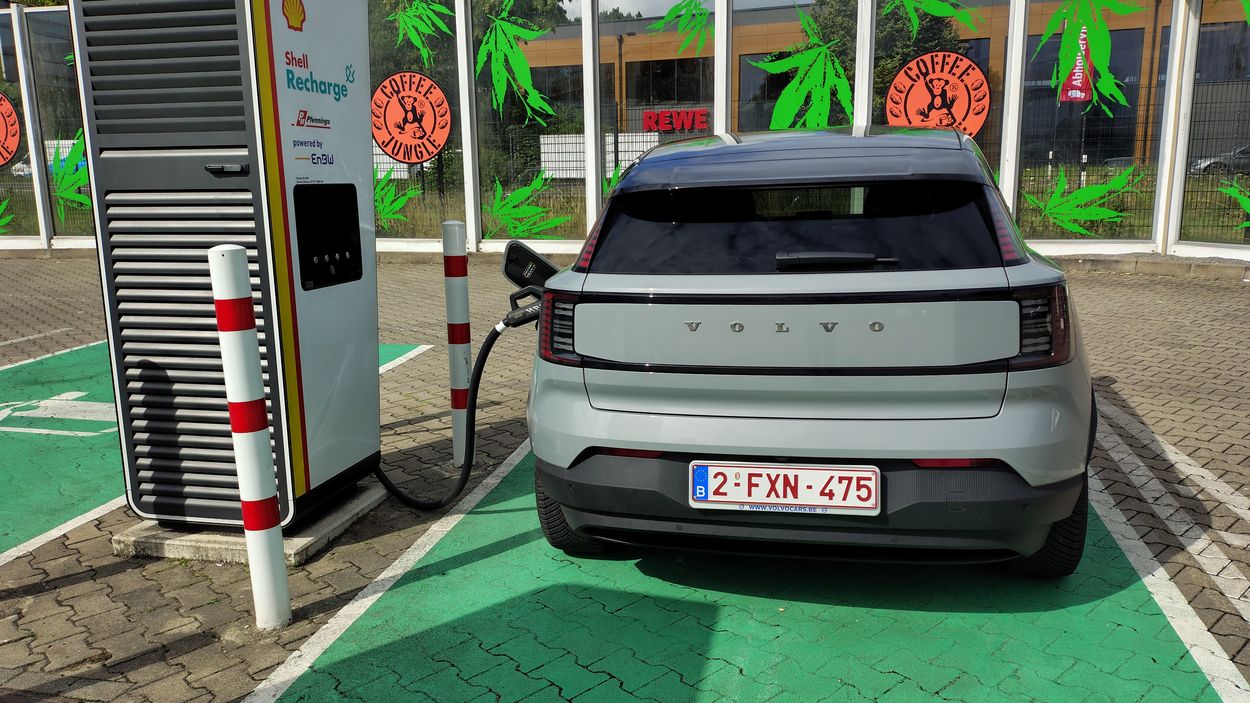 Borne de recharge en Allemagne - Olivier Duquesne