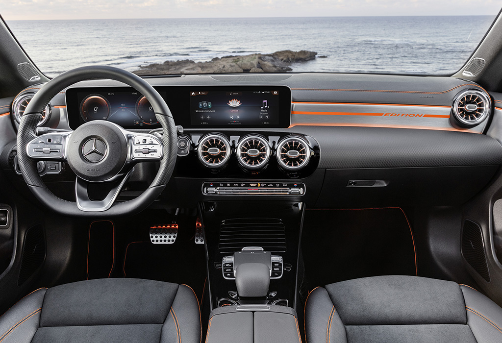 2019 Mercedes CLA Coupé - interior