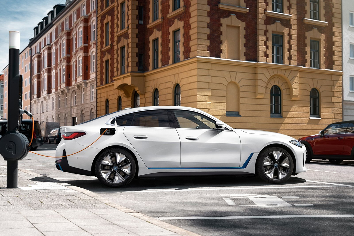 22 Bmw I4 Rijbereik En Prijs Elektrische 4 Gran Coupe Autogids
