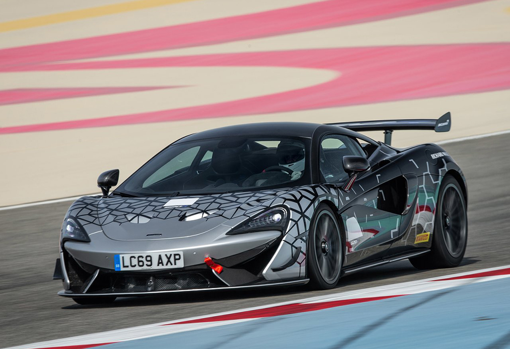 Test McLaren 620R - AutoWereld 2020