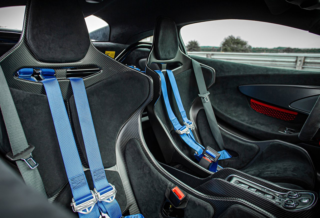 Test McLaren 620R - AutoWereld 2020