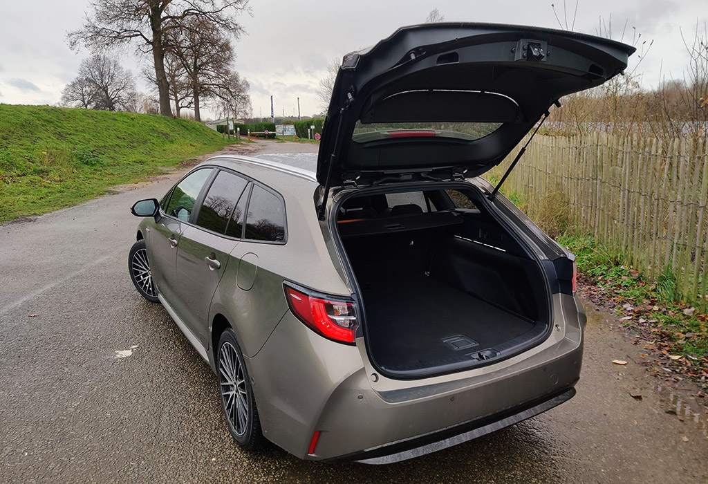 test Suzuki Swace - AutoWereld 2020 (KJ)