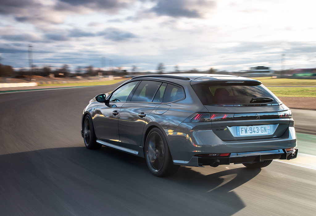 Test Peugeot 508 SW PSE - AutoWereld 2021