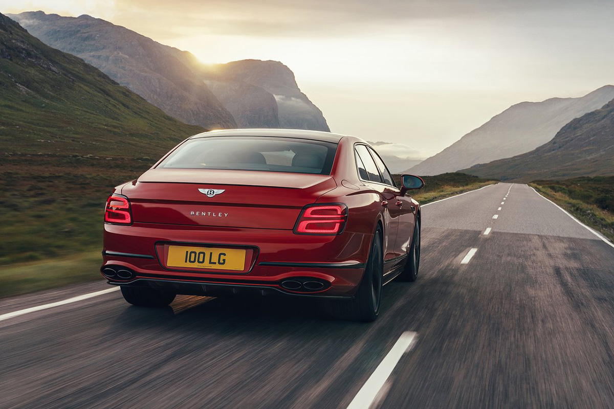 Test 2021 Bentley Flying Spur V8 - Review AutoWereld