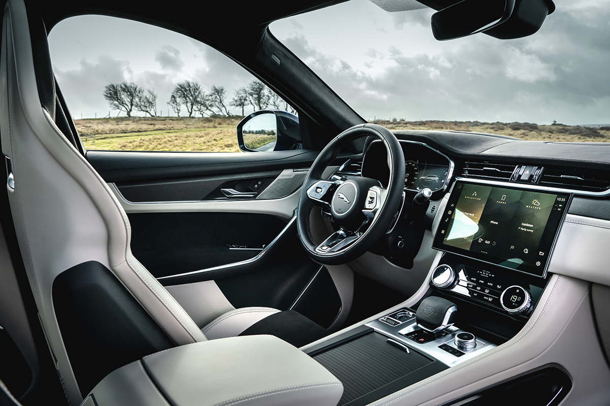 Test Test Jaguar F Pace Svr P550 21 Review Autowereld Test Test Jaguar F Pace Svr P550 21 Review Autowereld