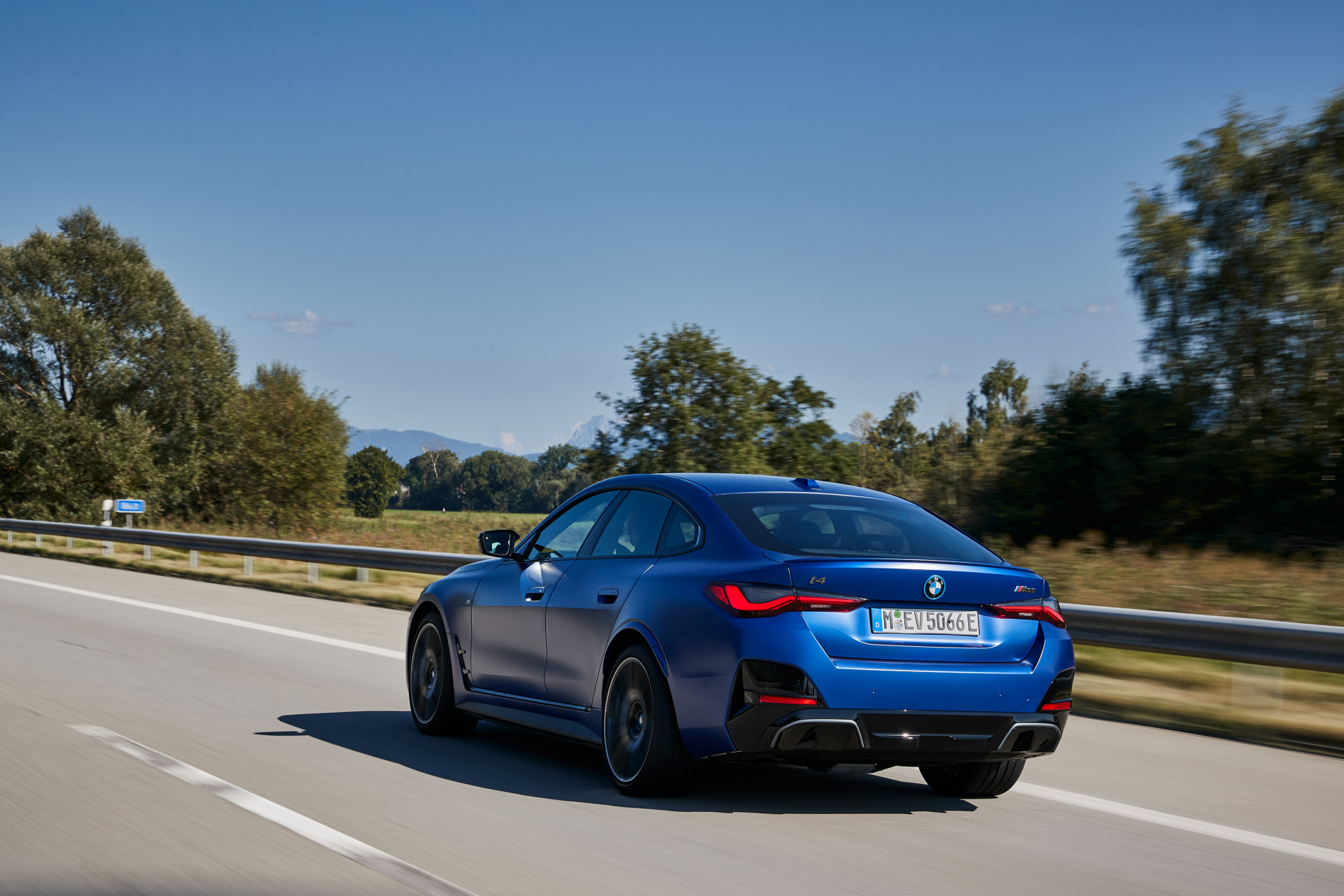 2022 BMW i4 M50
