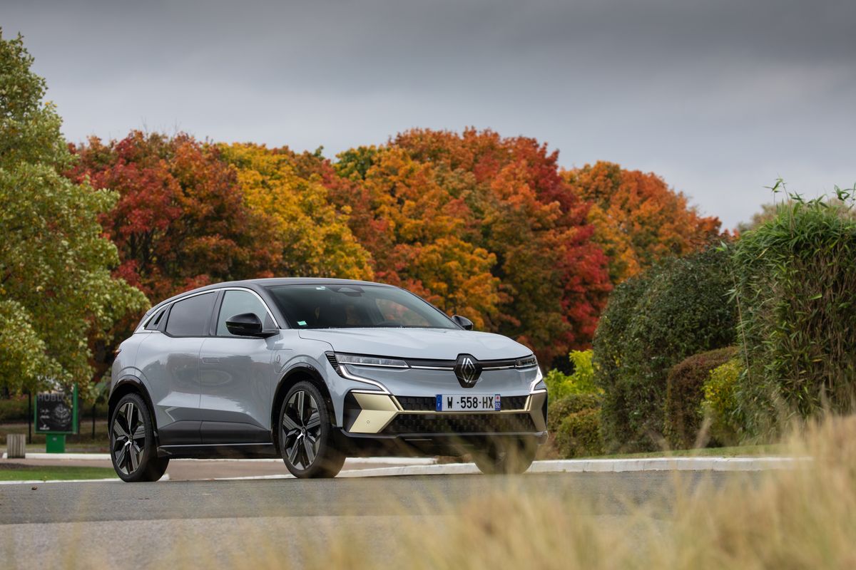 verkoopplan Tegenwerken bijstand Test Test 2022 Renault Mégane E-Tech Electric - Review AutoGids