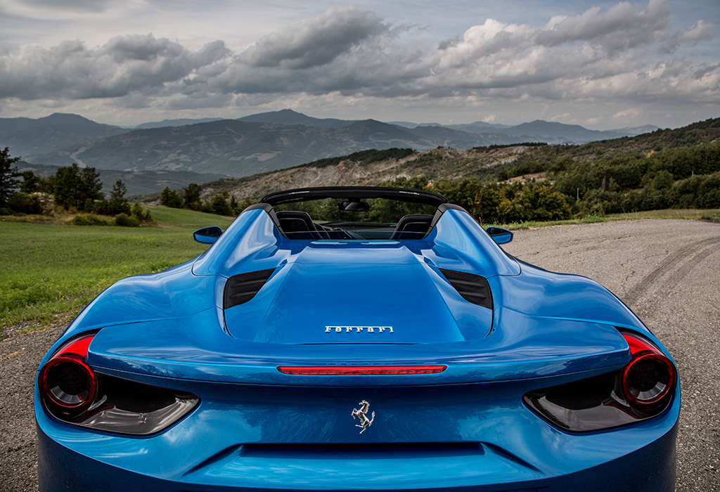 Test Ferrari 488 Spider AutoWereld