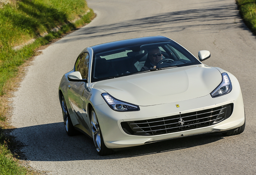 2017 Ferrari GTC4 Lusso V8 T RWD