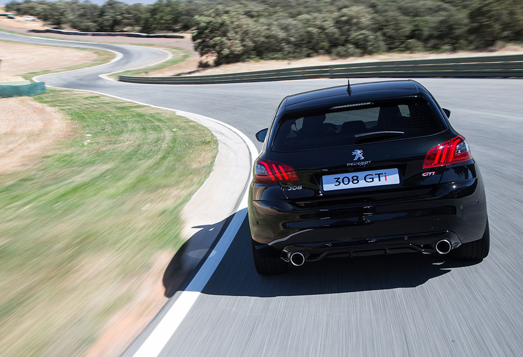 2017 Peugeot 308 GTi 270