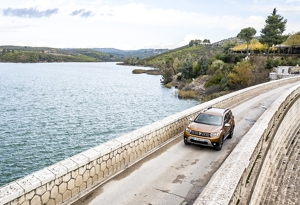 Dacia Duster SUV - Test AutoWereld