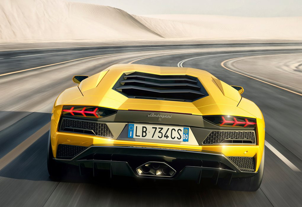 2017 Lamborghini Aventador S