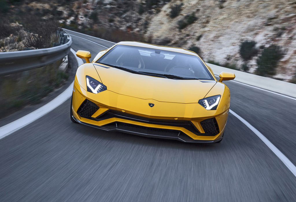 2017 Lamborghini Aventador S