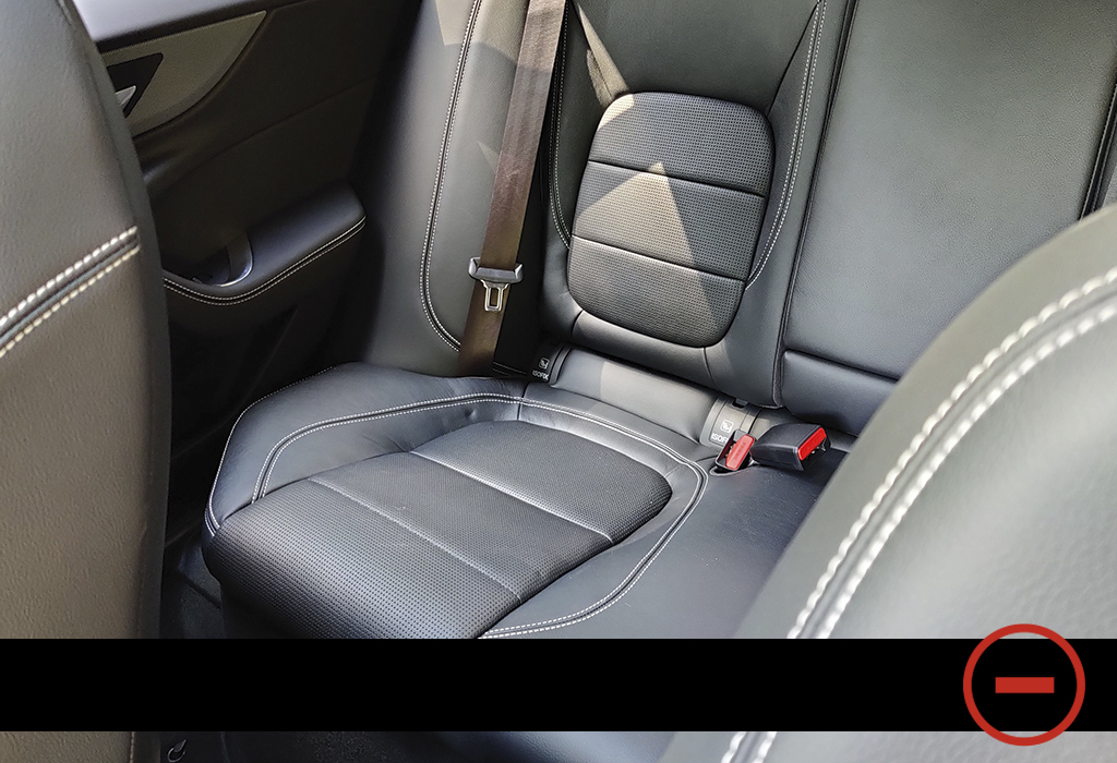 Blog / Jaguar XE / Moniteur Automobile