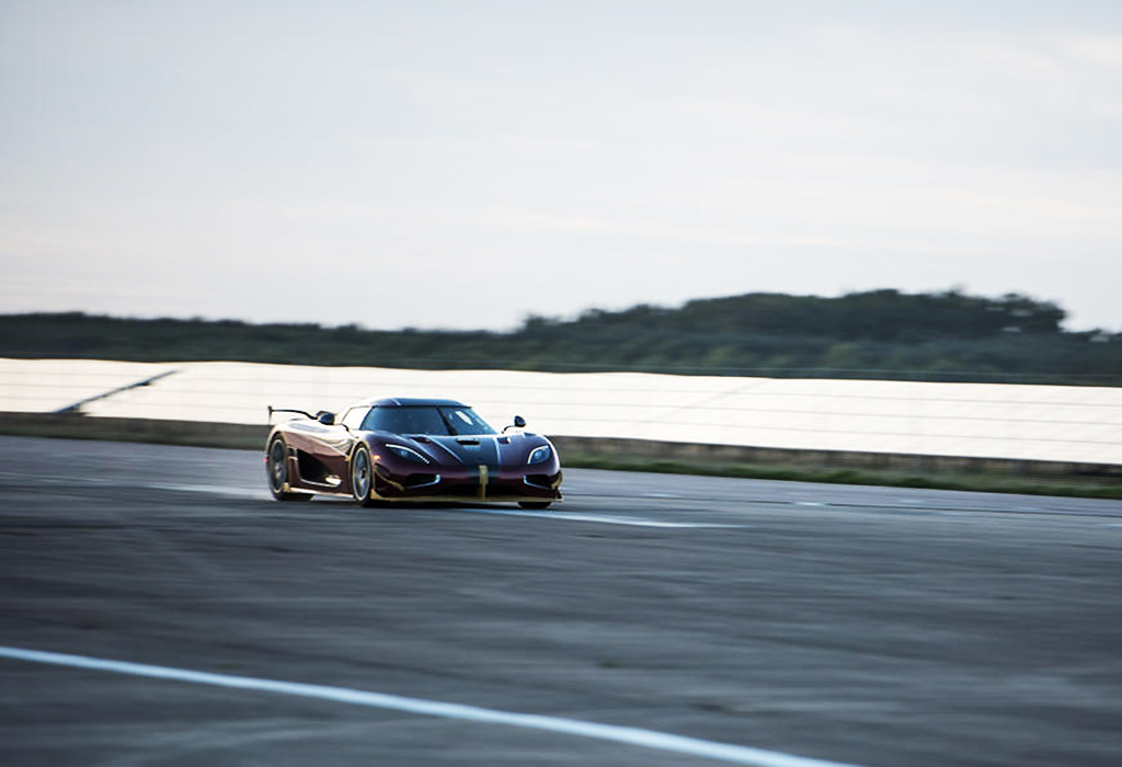 Record Koenigsegg Agera RS