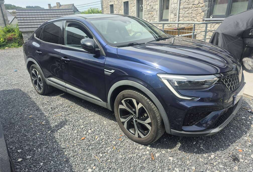 Renault Arkana E-TECH 1.6i Techno