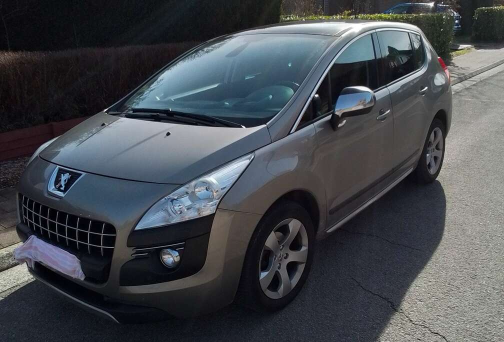 Peugeot 3008 1.6 HDi Premium Pack FAP