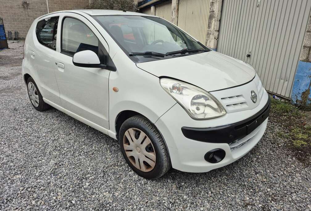 Nissan 1.0 essance prete immatricule  2012 km 241000