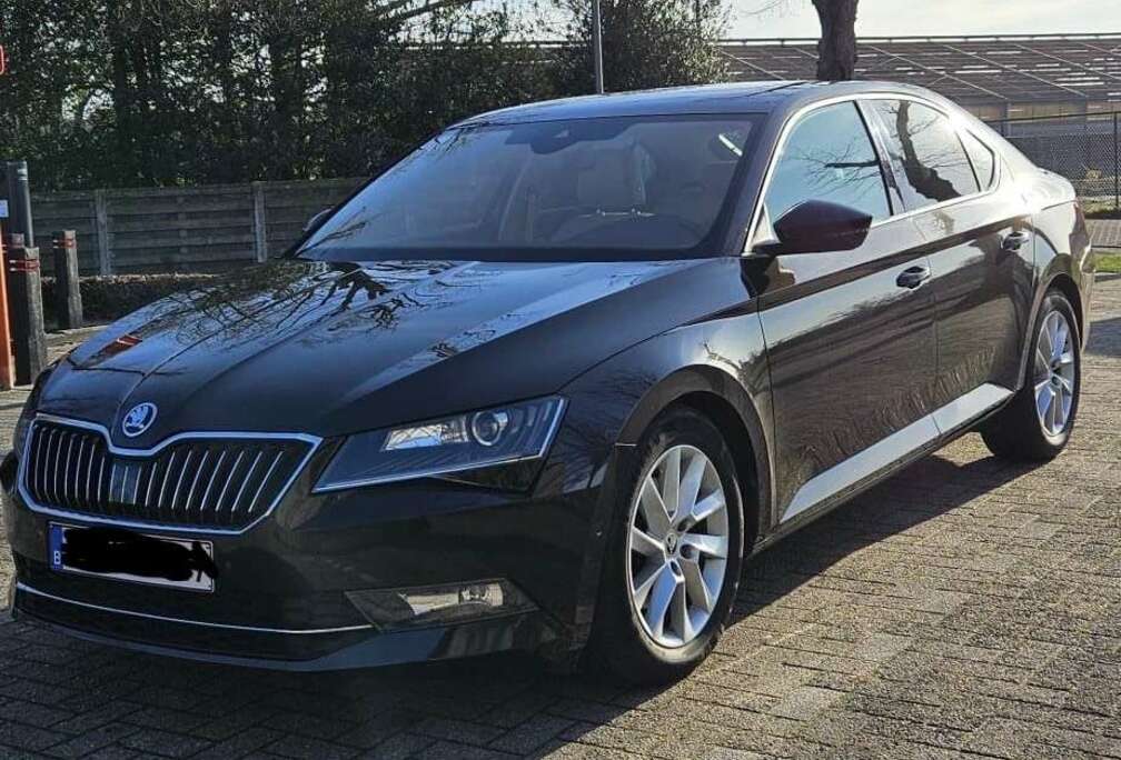Skoda Superb 2.0 CR TDi Style DSG (EU6.2)