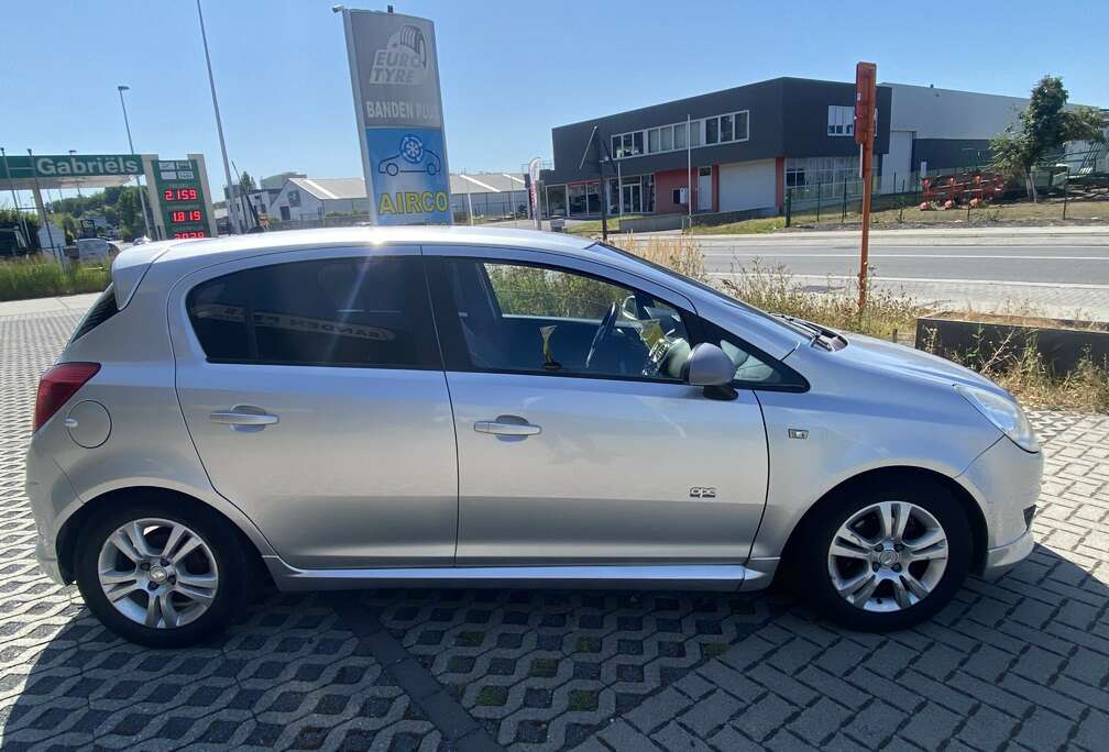 Opel 1.4i Cosmo
