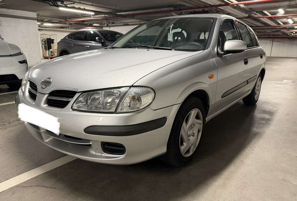 Nissan 1.8i 16v Automatique
