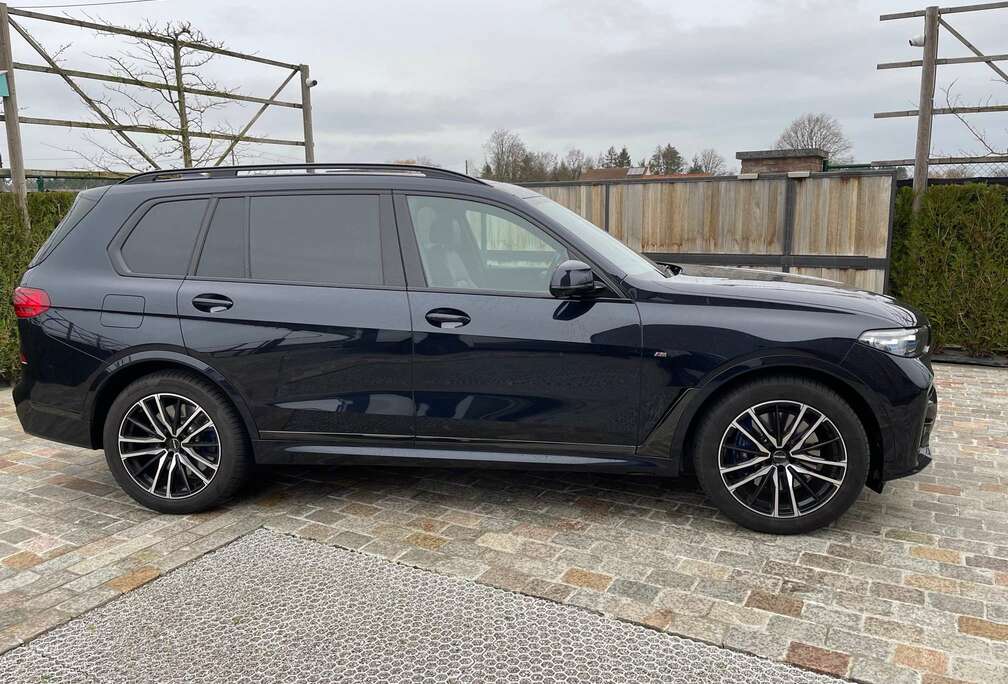 BMW X7 M50iAS (EU6AP)