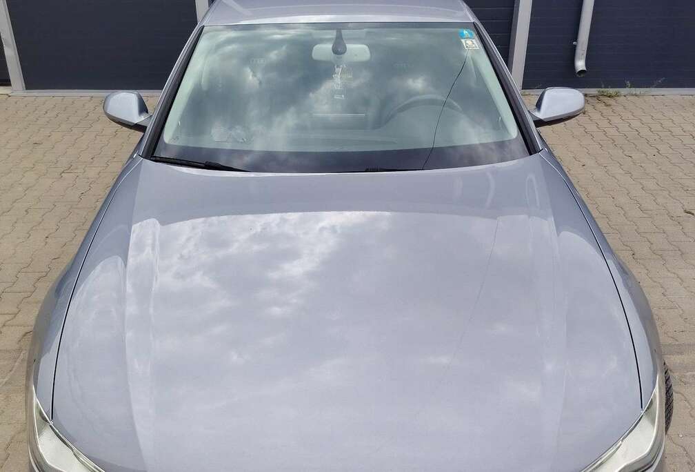 Audi 2.0 TDI Ultra DPF S tronic 140kw 190 CP