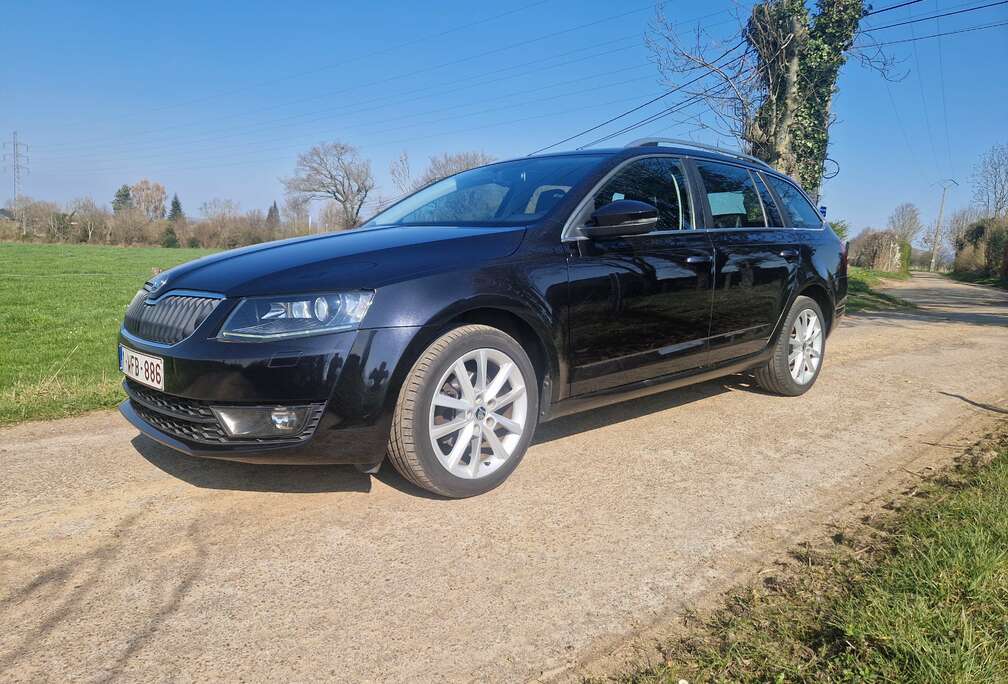 Skoda Octavia SW 1.6 CR TDi 4x4 Elegance