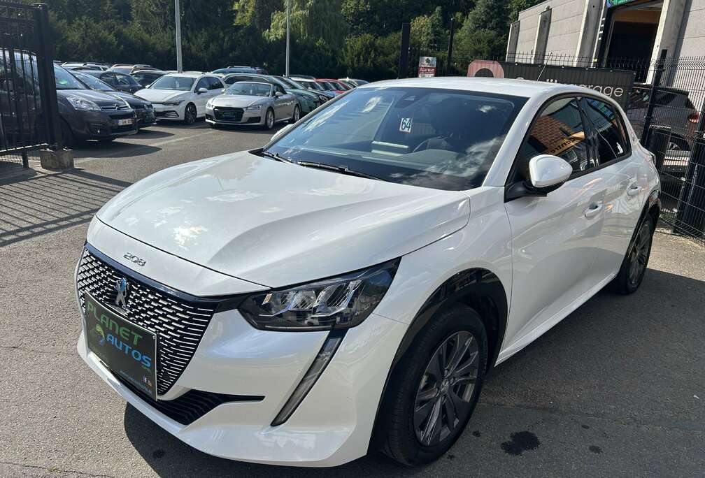 Peugeot 50 kWh Allure Pack **2158 KM** BOITE AUTOMATIQUE G