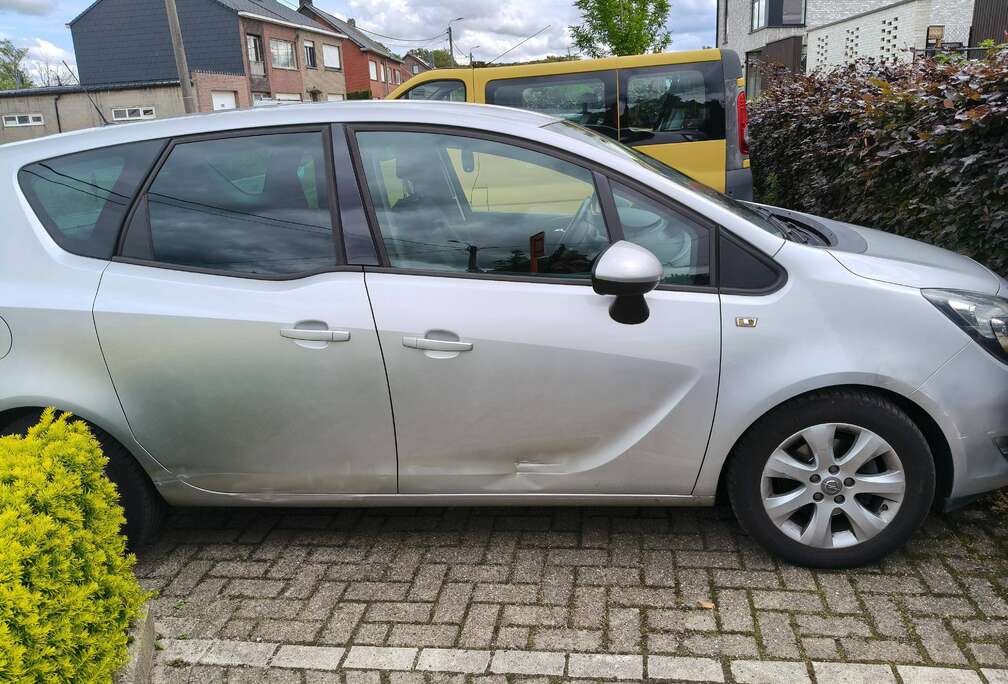Opel Meriva 1.4i Cosmo