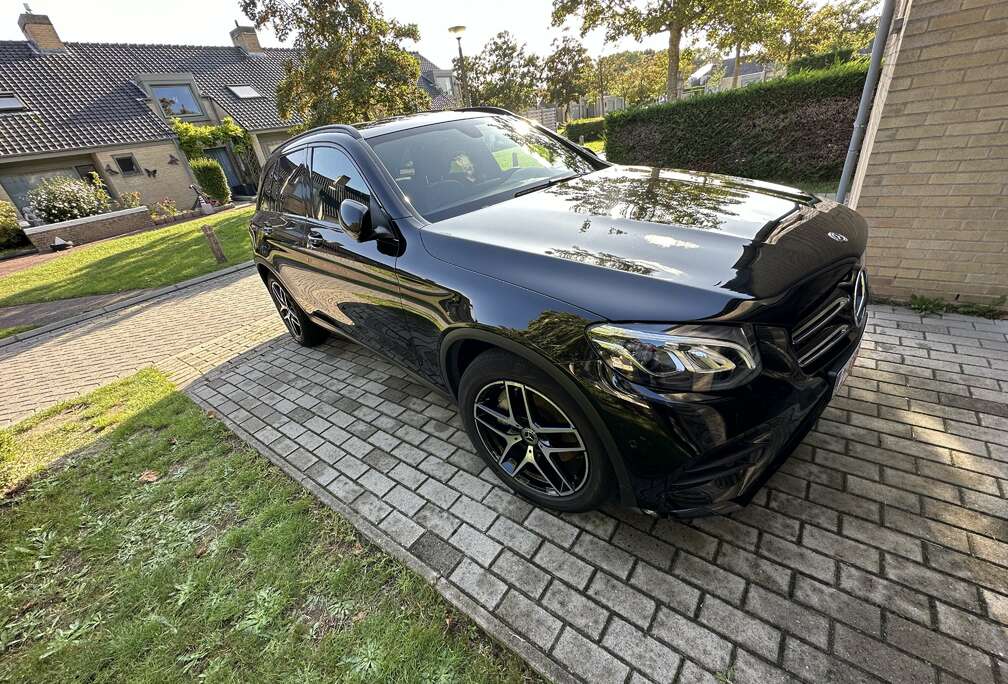 Mercedes-Benz GLC 220 d 4-Matic Business Solution