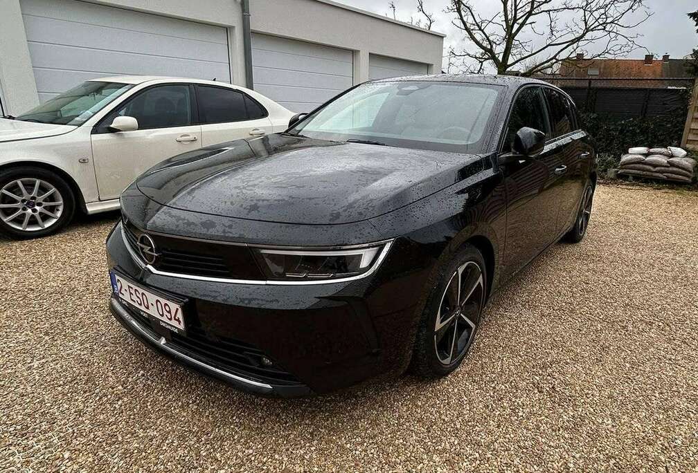 Opel Astra Sports Tourer 1.2 Turbo Elegance S/S (EU6.4)
