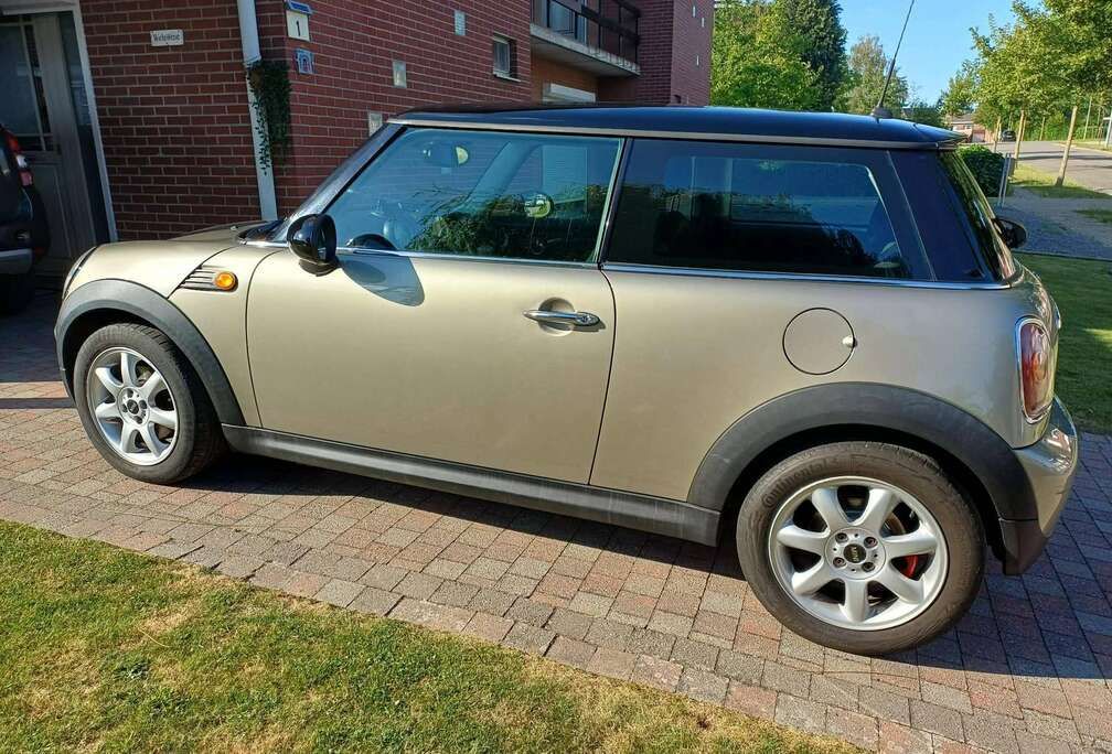 MINI Mini 1.6i Cooper