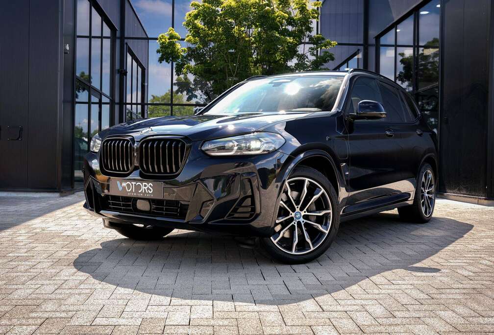 BMW PHEV xDrive30e - M Sport - Pano - Driving Assistant Pro - HUD - 360° - Comfort Access - Adaptieve LED - 20\