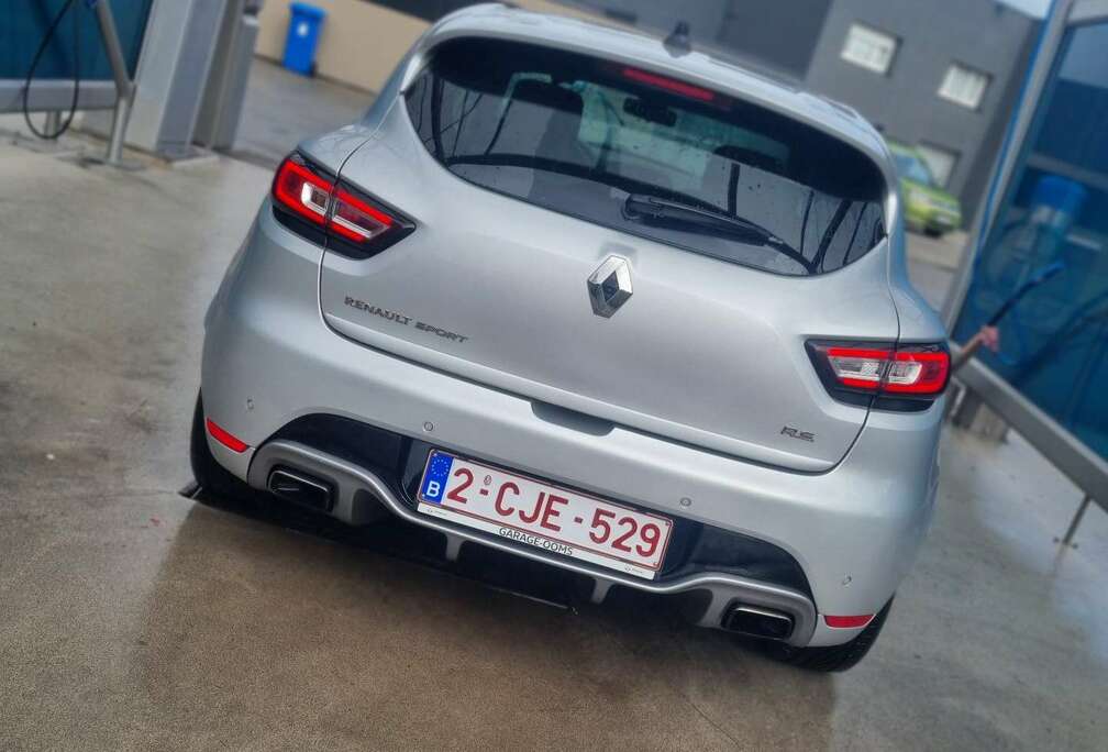 Renault TCe 220 EDC R.S. Trophy