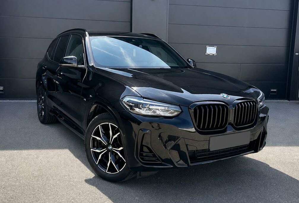 BMW TVA DÉDUCTIBLE  M pakket Full Black  2.0i 184pk