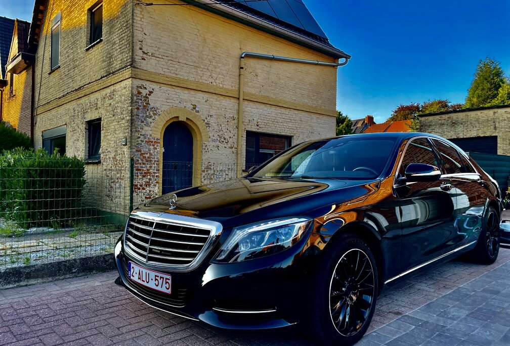 Mercedes-Benz (BlueTEC) d L 4Matic 7G-TRONIC