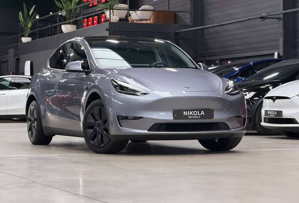Tesla LONG RANGE - ALL WHEEL DRIVE - AUTOPILOT - HARDWARE 4