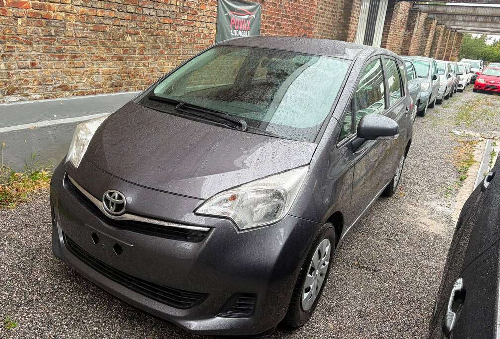 Toyota Verso S 1.33 VVT-i 41000 km prêt à immatriculé