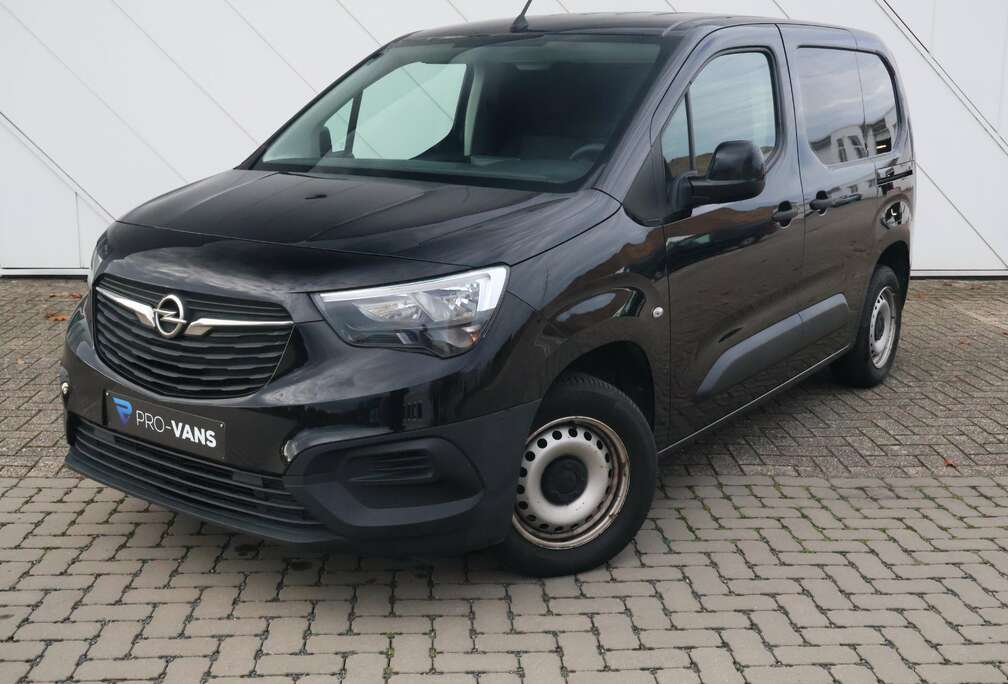 Opel 1.2 110 PK MT6 Airco CC Sensoren Bluetooth