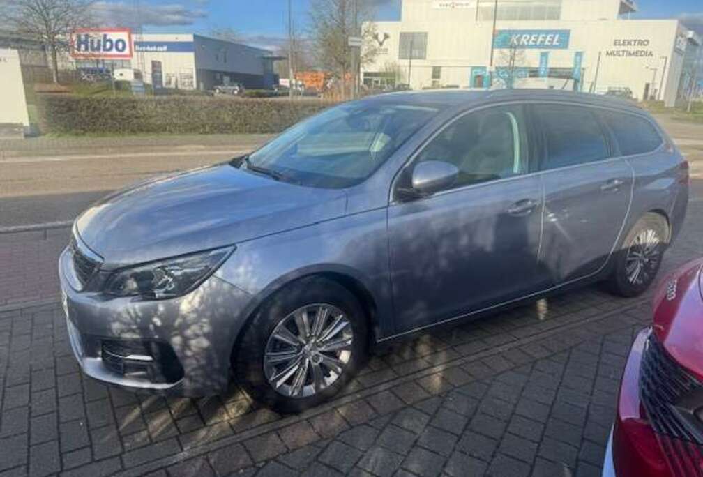 Peugeot SW 1.5 BlueHDi Allure 12Maanden garantie 1eigenaar