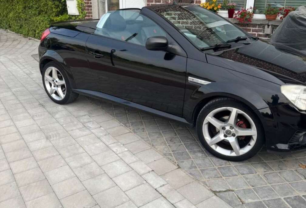 Opel Twintop 1.8i XE 16v Cosmo